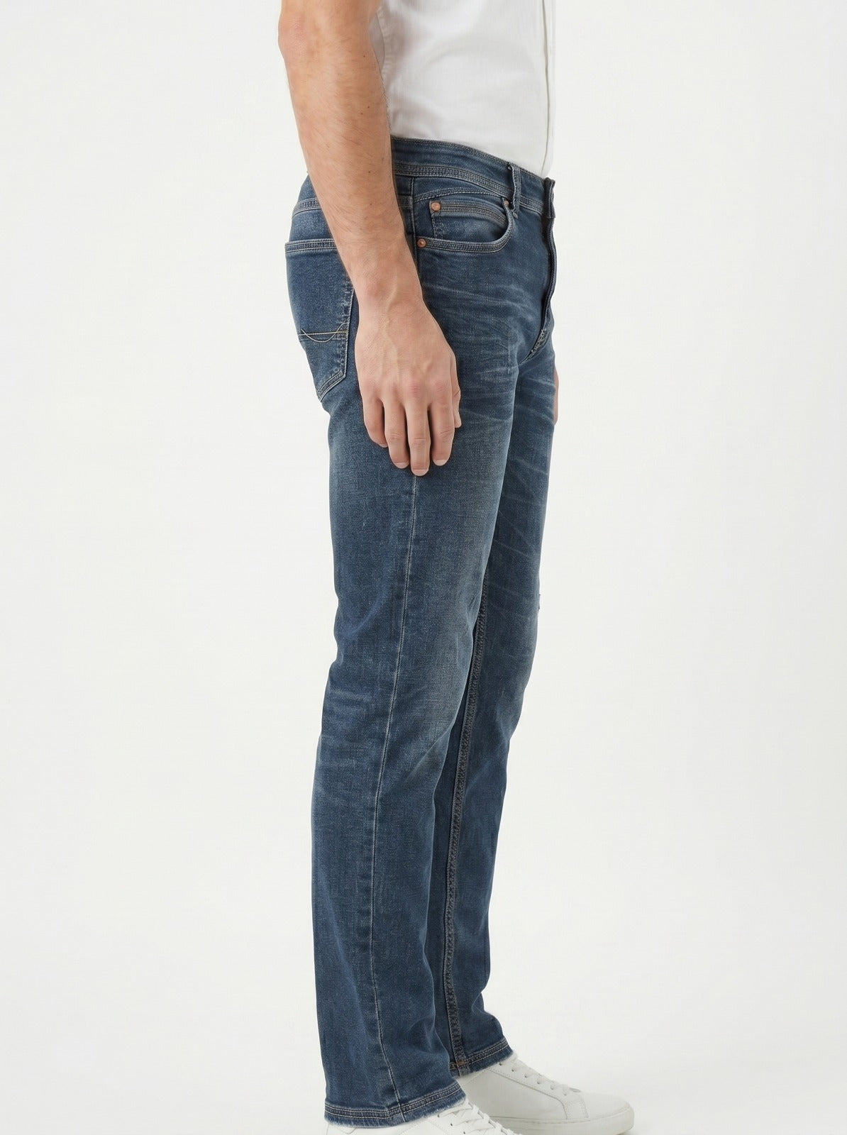 Straight Fit Unisex Jeans – Size 34 | Classic Denim Pants