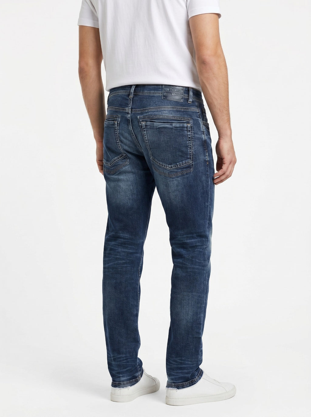 Straight Fit Unisex Jeans – Size 34 | Classic Denim Pants