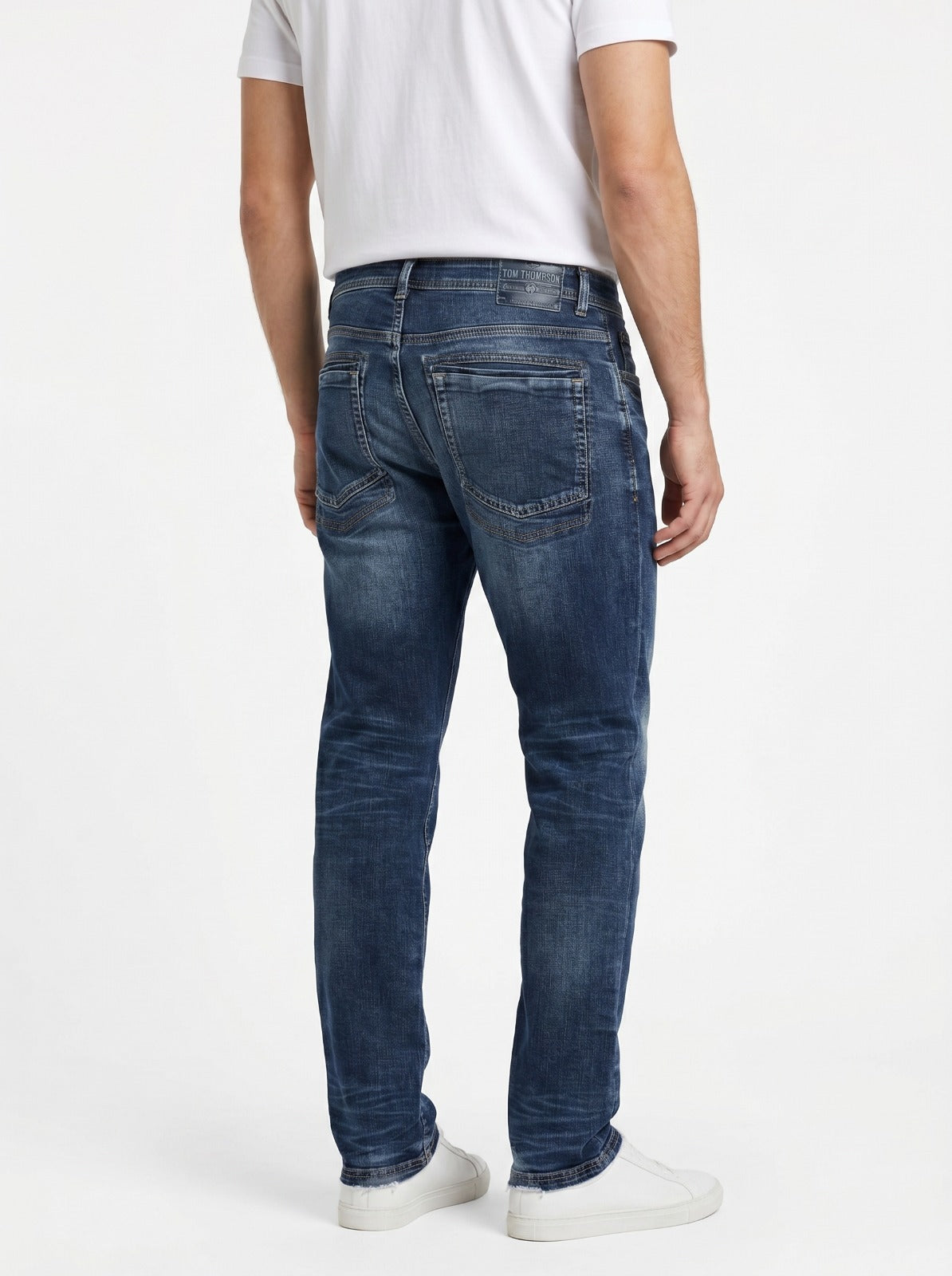 Straight Fit Unisex Jeans – Size 34 | Classic Denim Pants