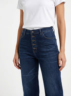 Straight Fit Girly Jeans – Size 32 | Trendy Everyday Denim Pants